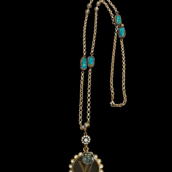 Upcycled Louis Vuitton necklace, recycled handbag , long necklace - Picture 9 of 9